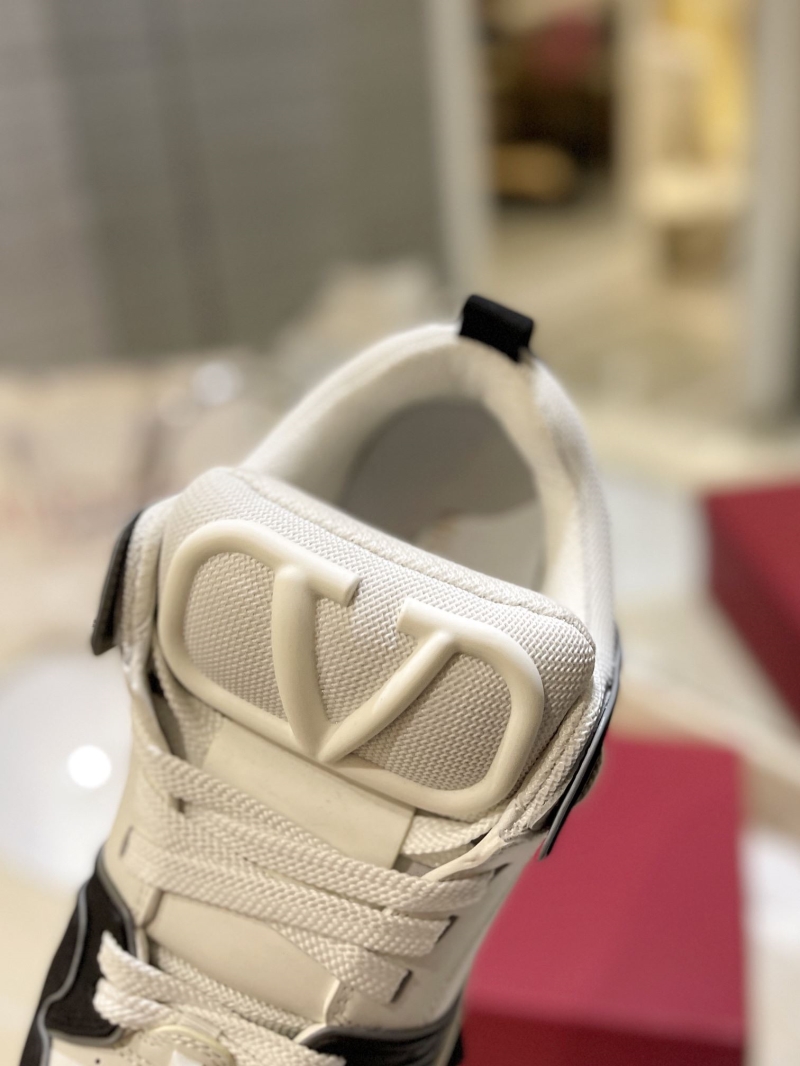 Valentino Sneakers